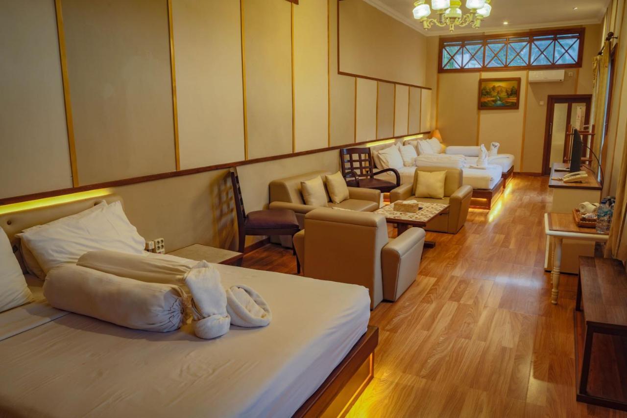Family Hotel Gradia 2 Batu  Εξωτερικό φωτογραφία