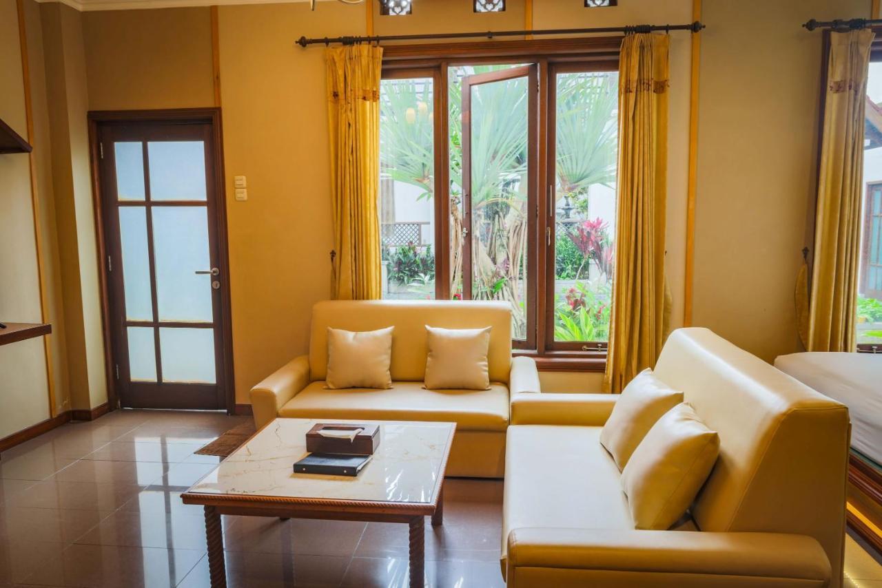 Family Hotel Gradia 2 Batu  Εξωτερικό φωτογραφία