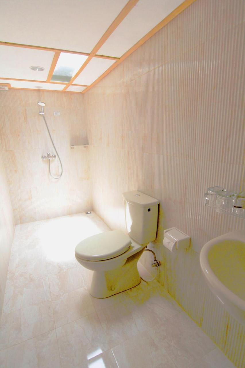Family Hotel Gradia 2 Batu  Δωμάτιο φωτογραφία